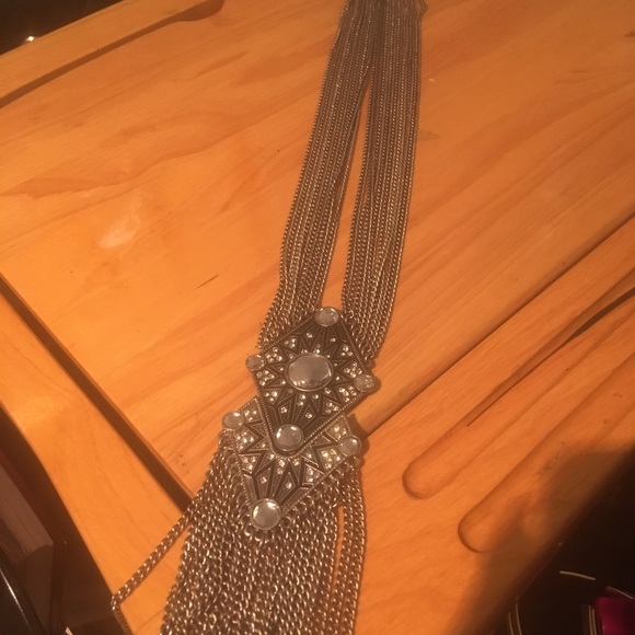 Sunday Special 🔅 Silver Necklace with Geometric design - Picture 2 of 4